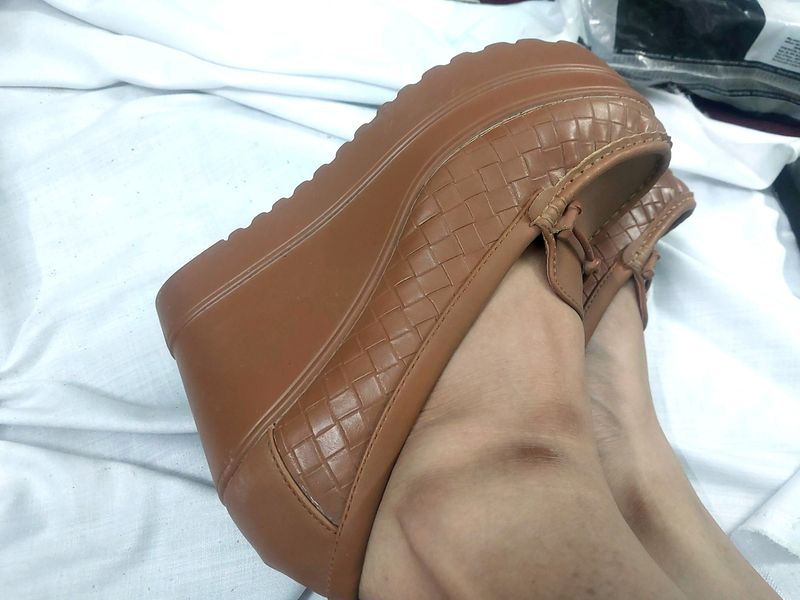 Brown Wedges