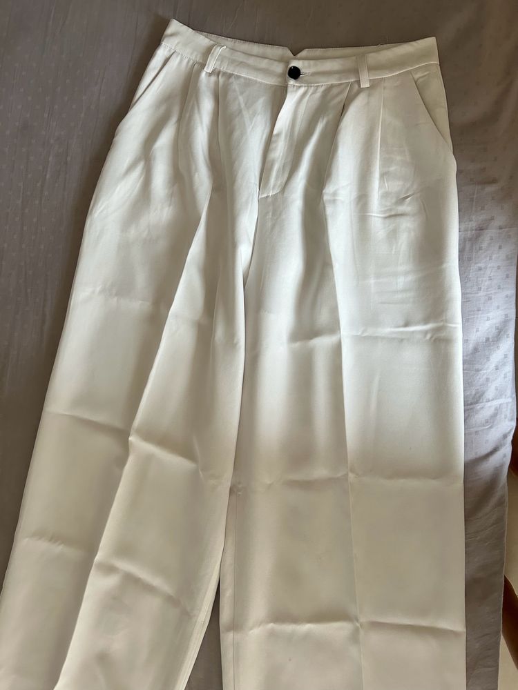 White Korean pants