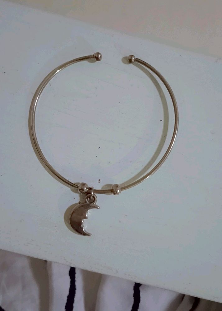 Moon Kada Bracelet 🌙