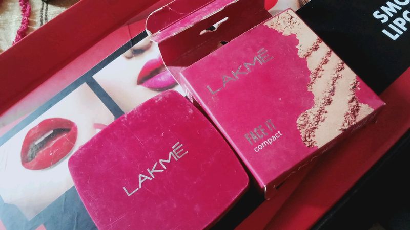 Lakme Compact Powder