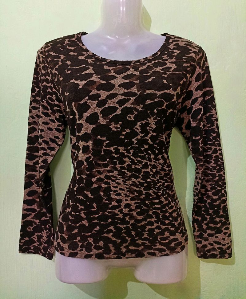 LEOPARD PRINTED FULL SLEEVE TOP