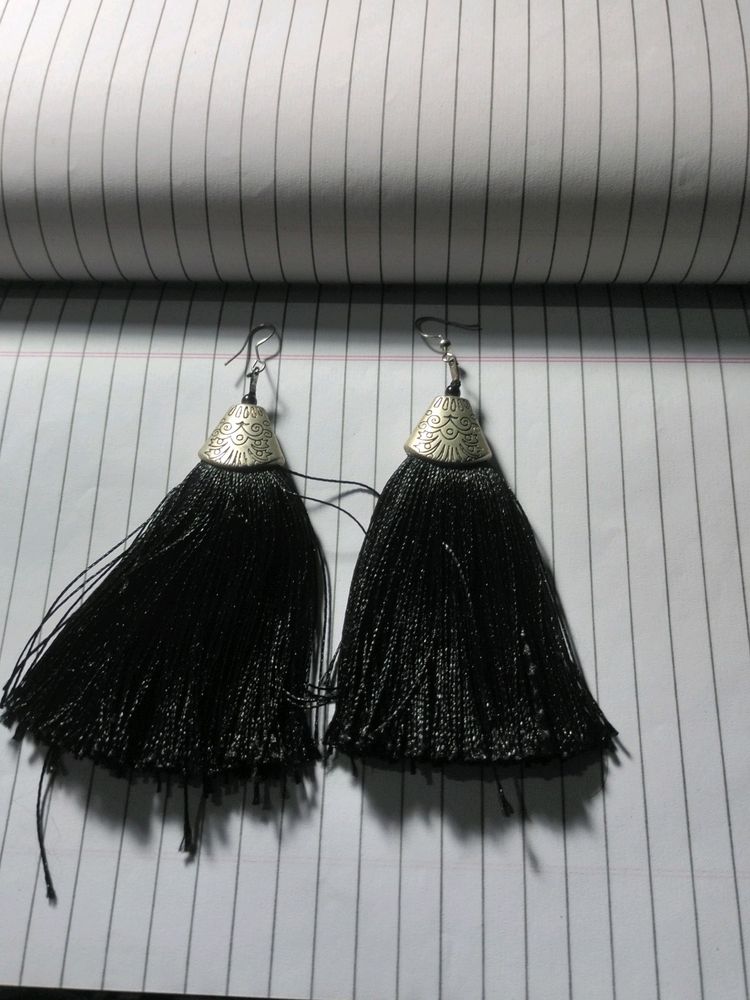 Black Colour Earings