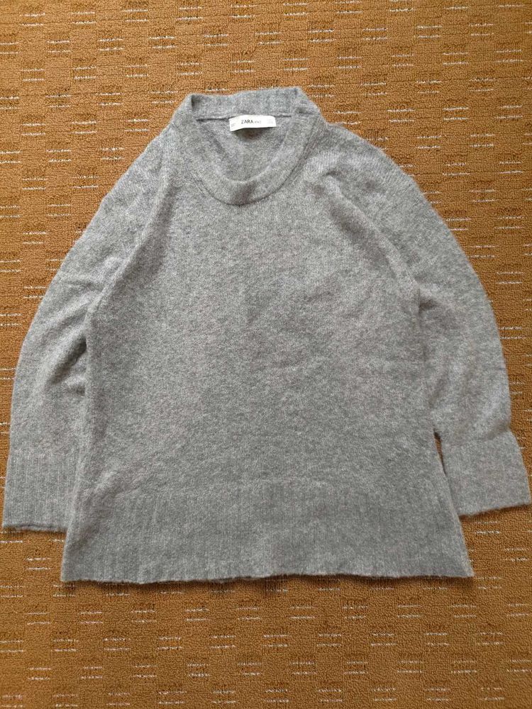 ZARA GREY ROUND NECK SWEATER