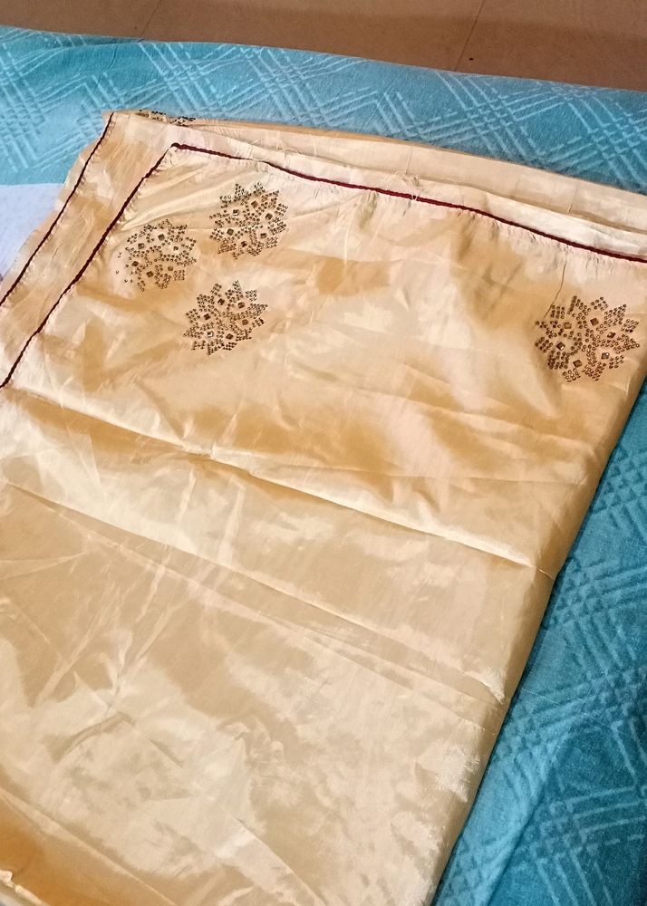 Cream Soft Glicing Saree