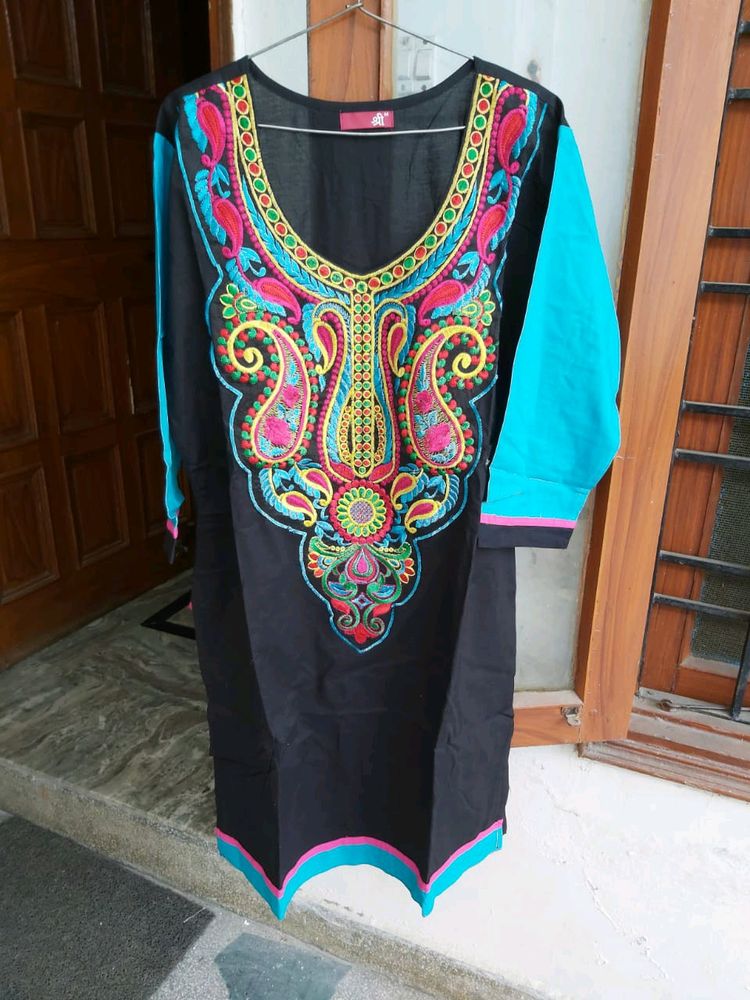 Shree Embroidered Kurta