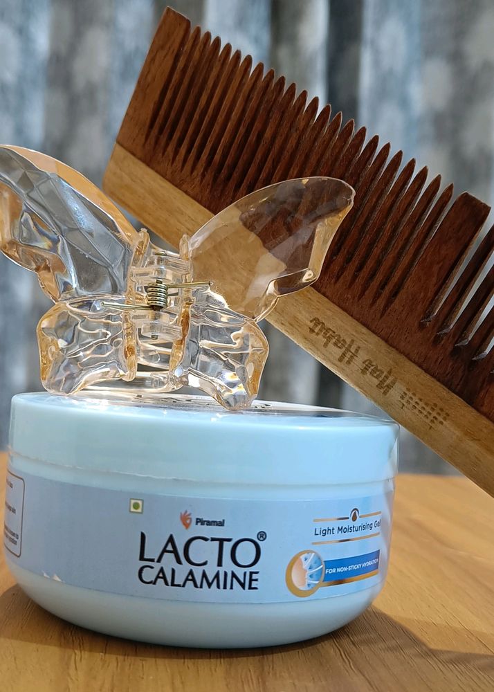 Lactocalamine Moisturizer  (Free Neem Comb + Clip)