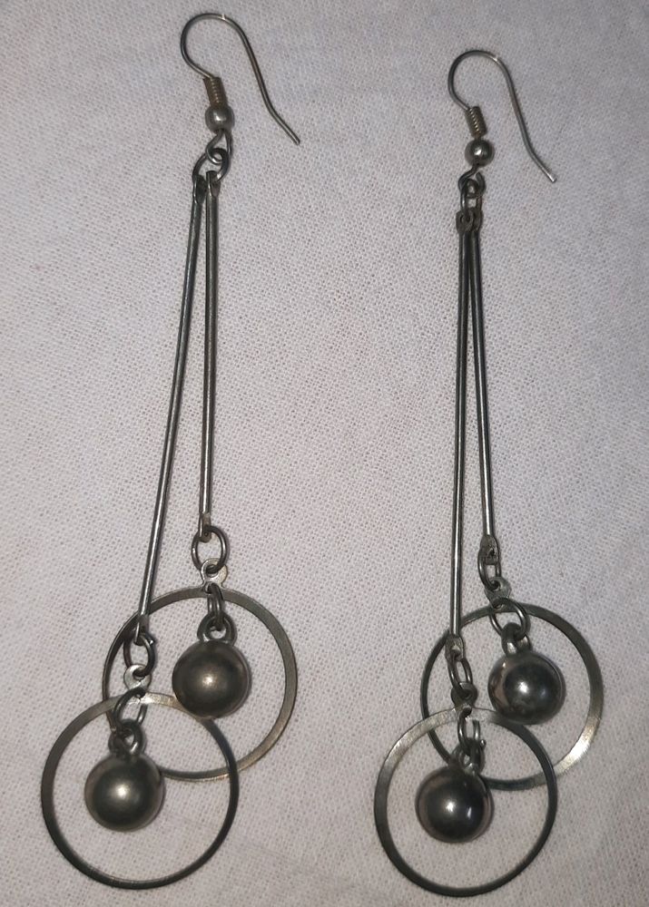 Danglers