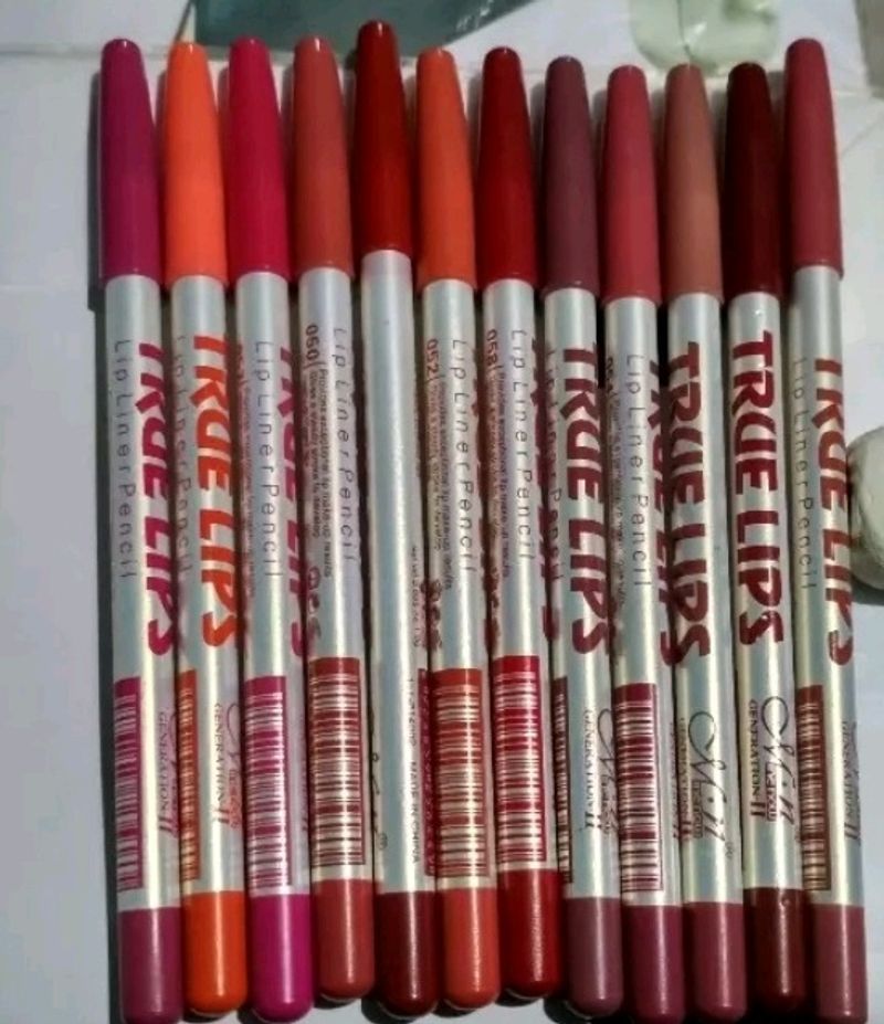 M N True Lips  Lip Liner Combo