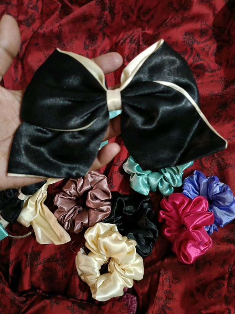 Large Black And Cream Bow