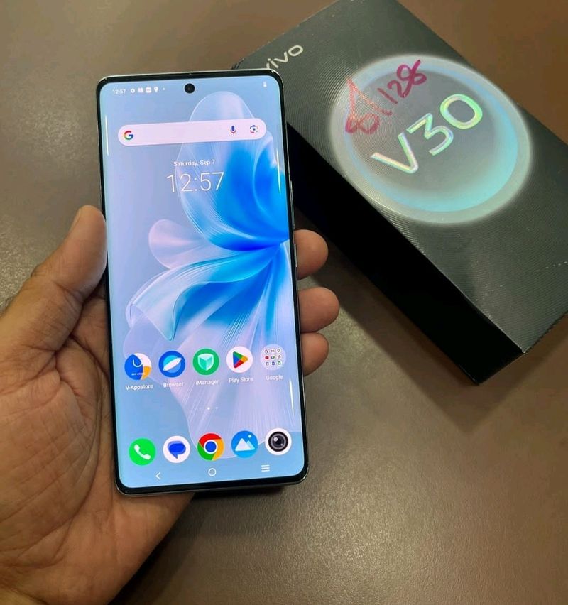 Vivo v30 5G (8/128)