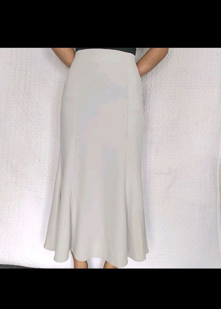 This So Much Eligent Sage Green Skirt