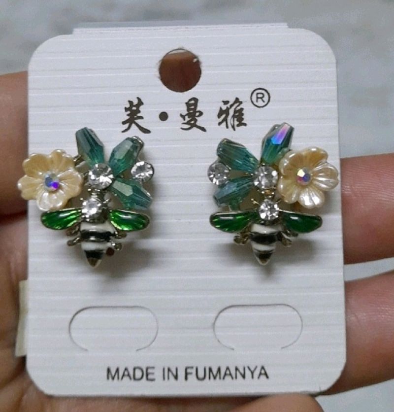 Honeybee Studs