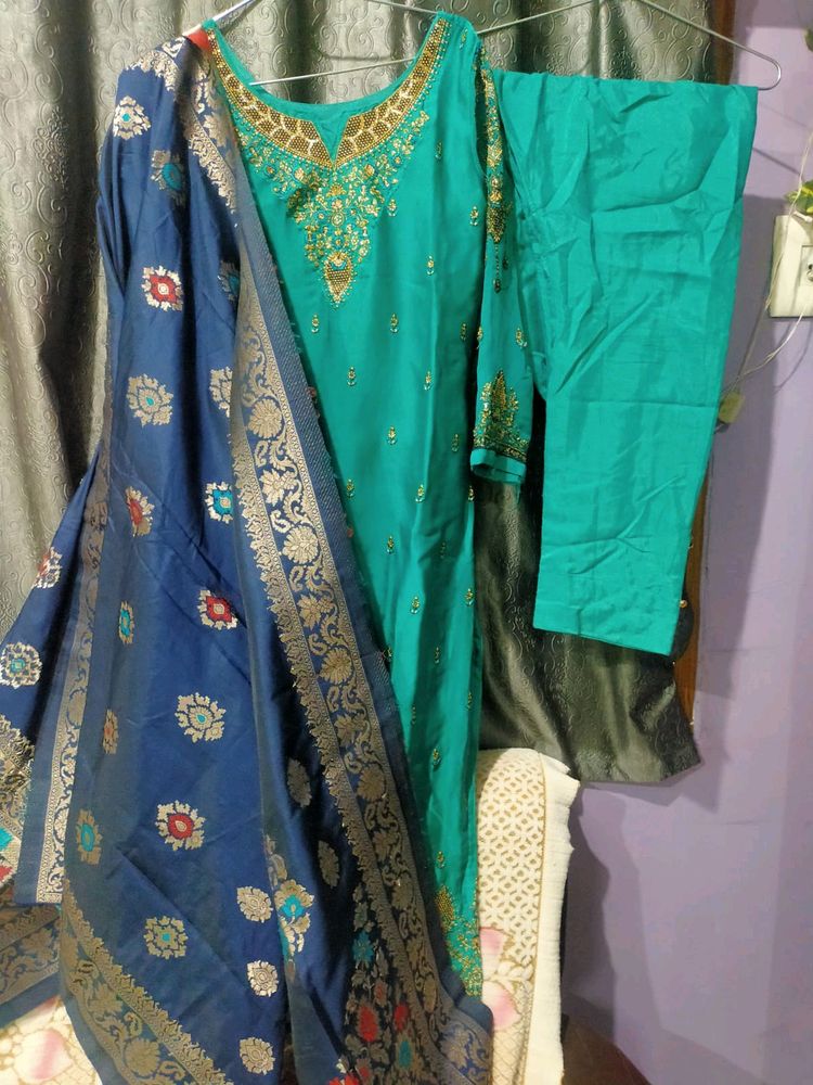 Soot With Banarasi Dupatta