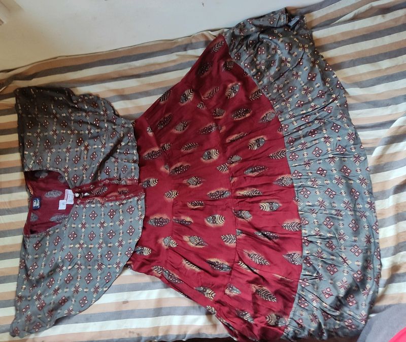 Rusted Red And Gray Coloured Kurthi