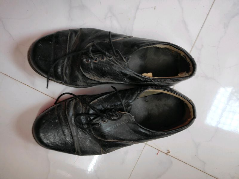 Black Shoes