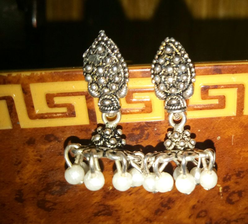 Butta Earrings