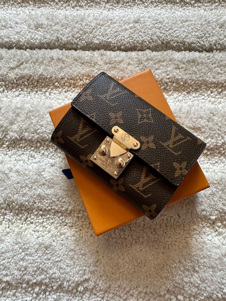 Lv Lock System Wallet