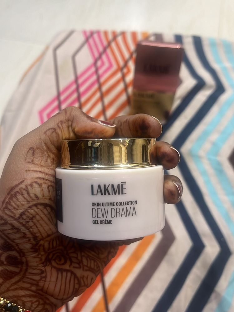 lakme skin ultimate dew drama gel creme