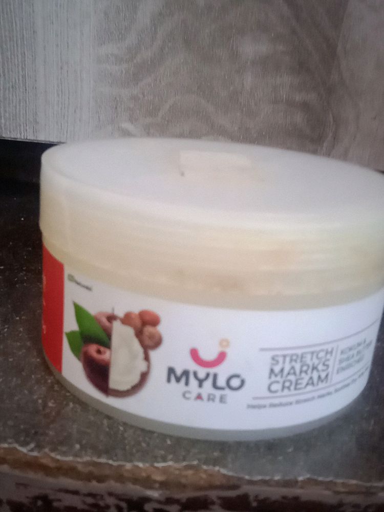 Stretch marks cream