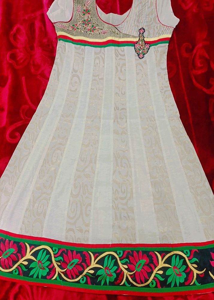 Beautiful Kurti Is Available