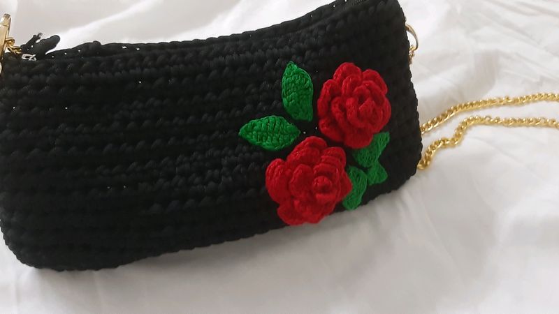 Crochet Black Bag With Red Roses