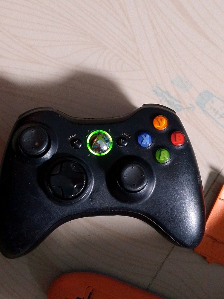 Xbox 360 Controller.