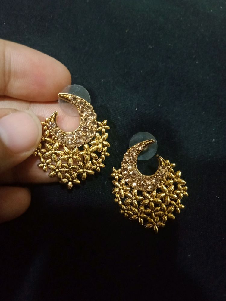 earings floral moon