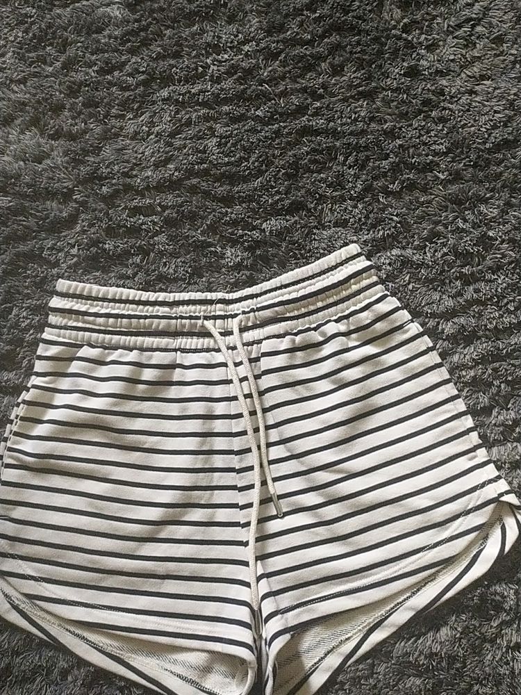 ORIGINAL H&M BEACHY SHORTS