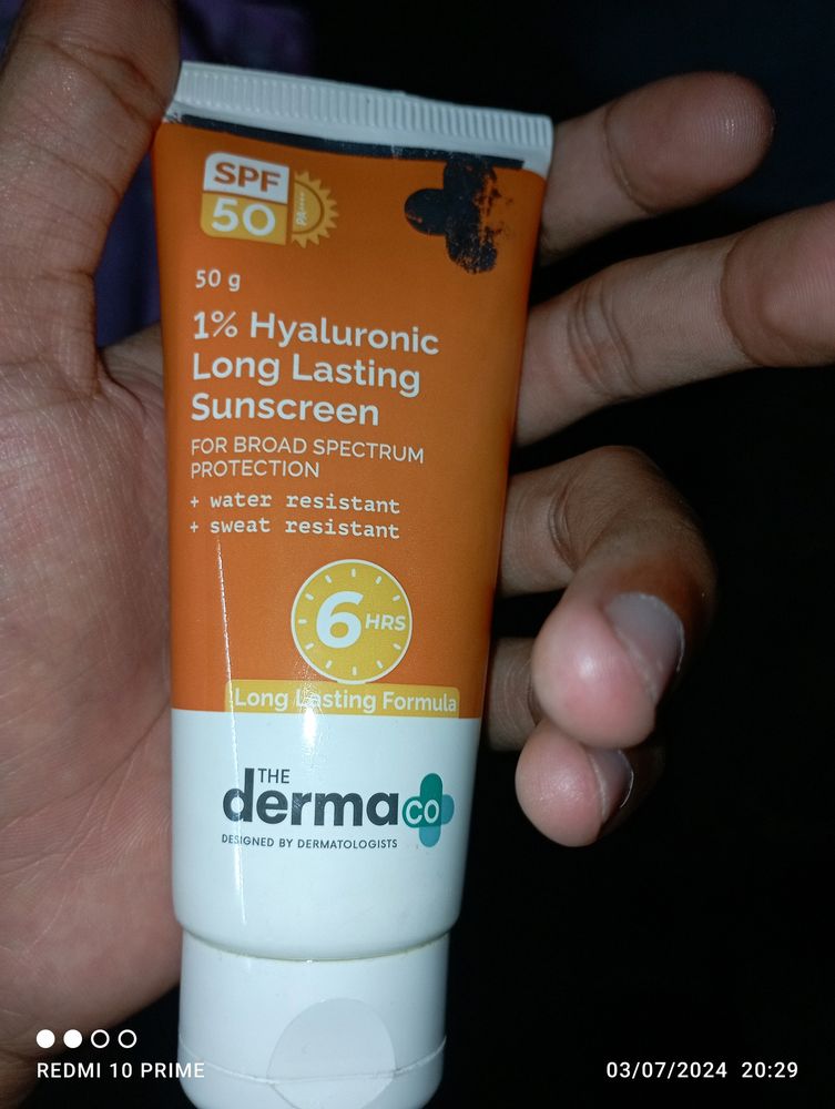 Derma Co Long Lasting Sunscreen