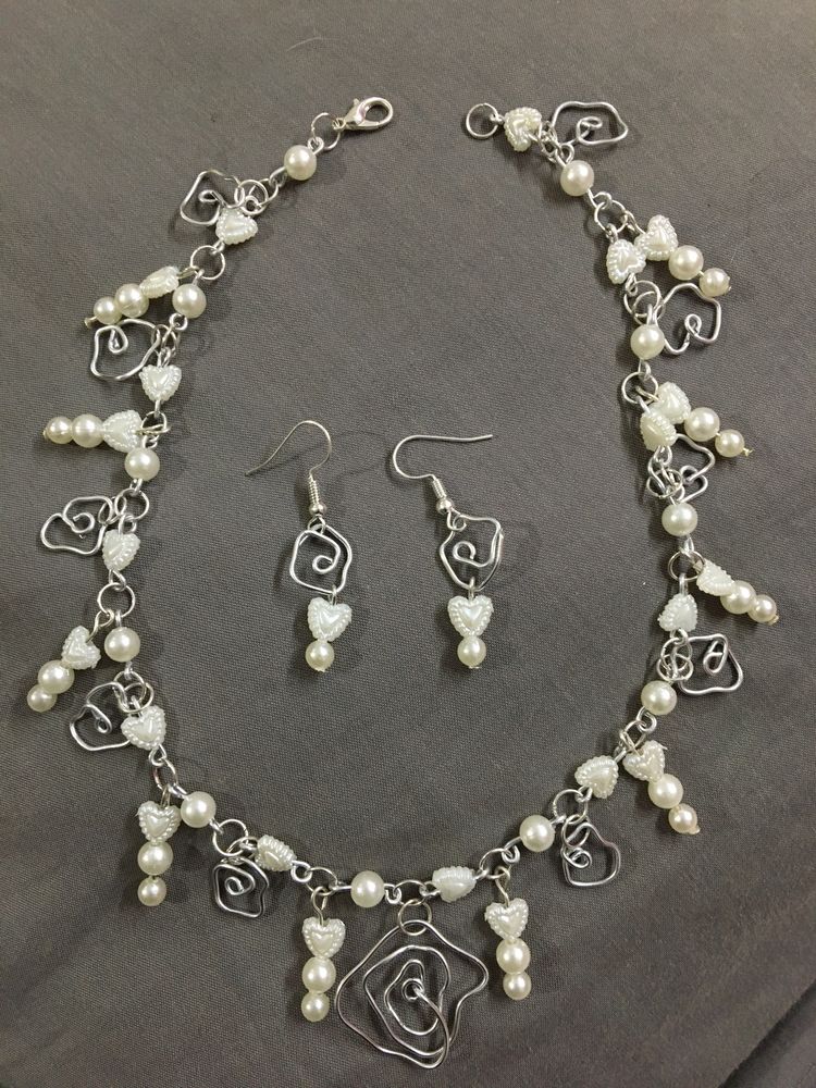 Wimsical Flower&Pearl Heart Necklace/earrings Set