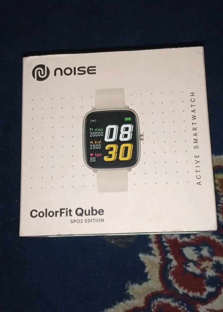 Noise Colorfit Qube Smart Watch