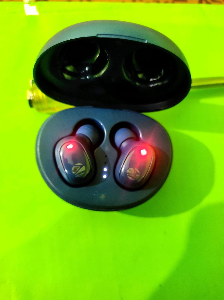 Bluetooth Earbuds Zebronics Bomb 6