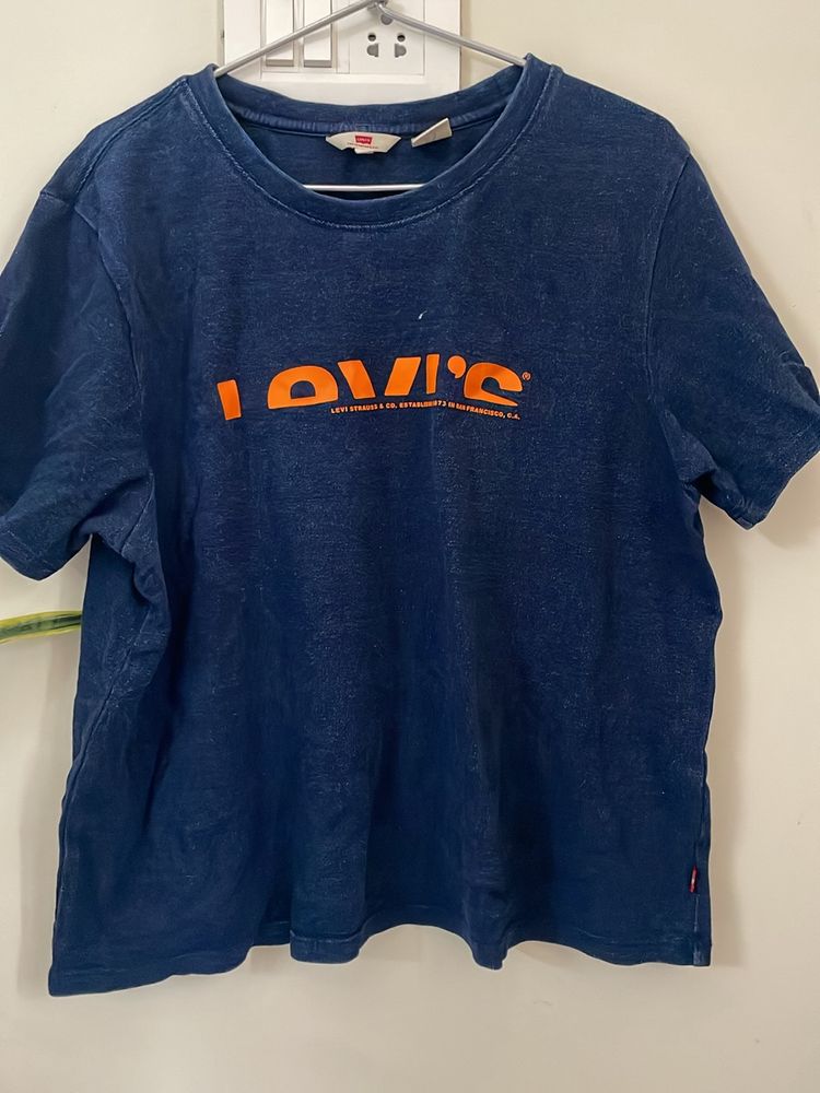 Levi’s Tshirt