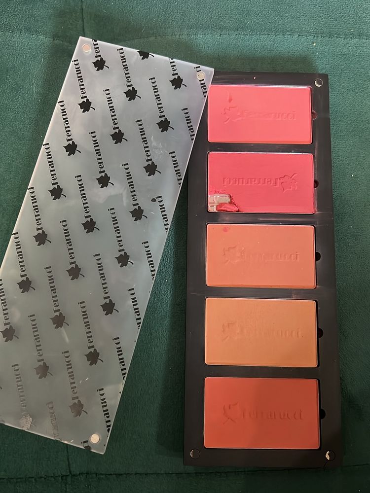 Premium Ferrarucci Blusher Pallete