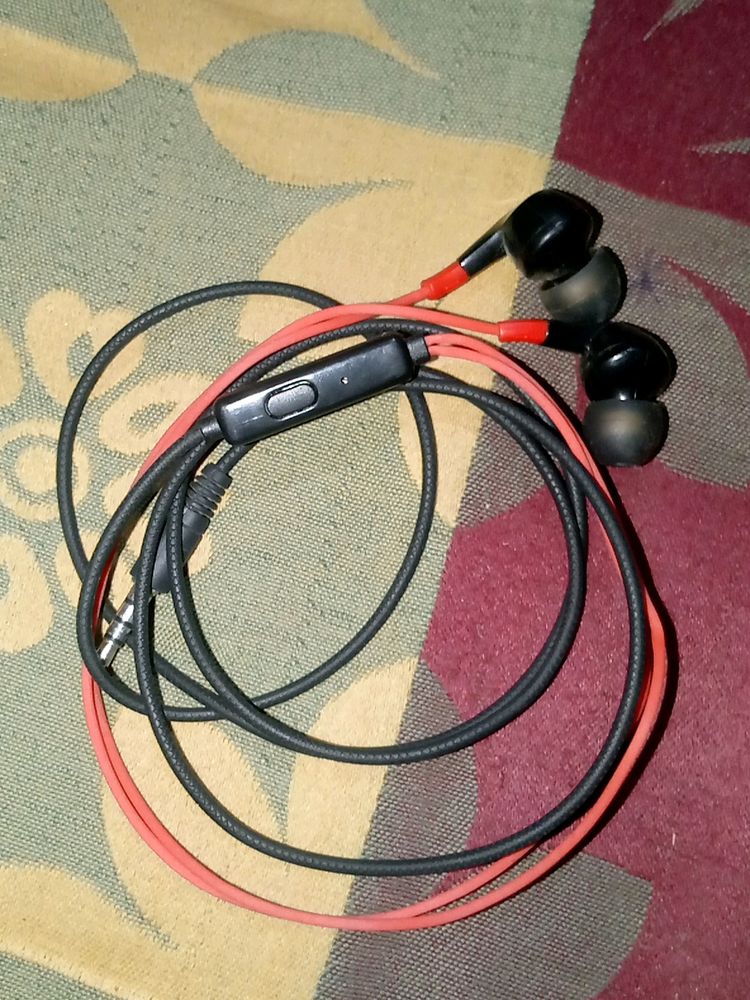 Headphone