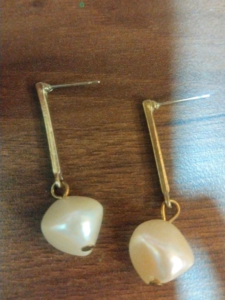 CUTEST KOREAN PEARL 🦪 EARRINGS