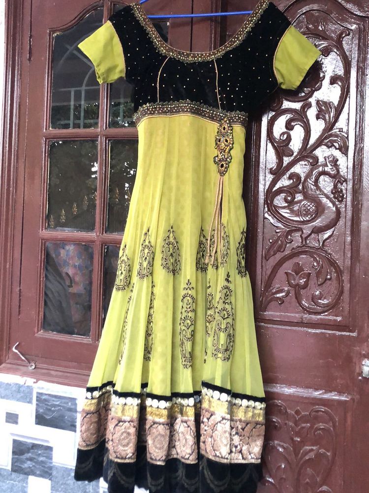 Black And Parrot Green Kurti