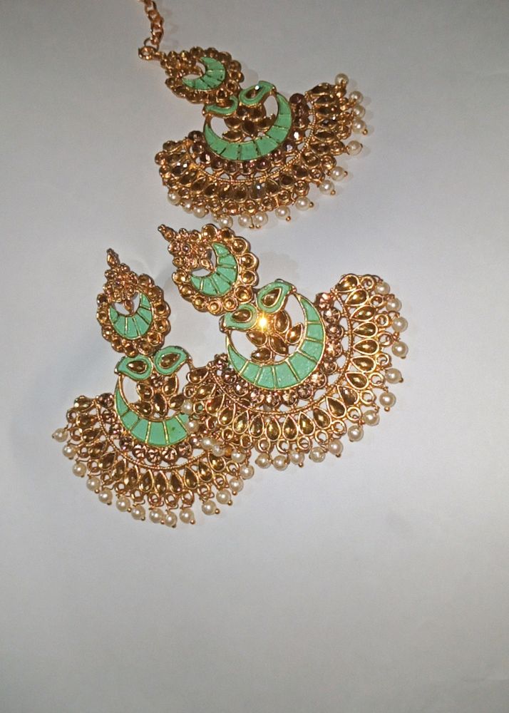 Earrings With Mangtika Set