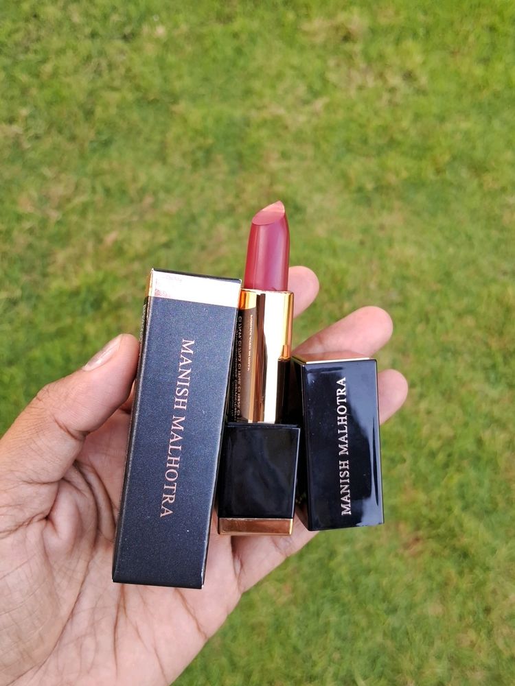 Myglamm Manish Malhotra Matte Lipstick Berry Fant