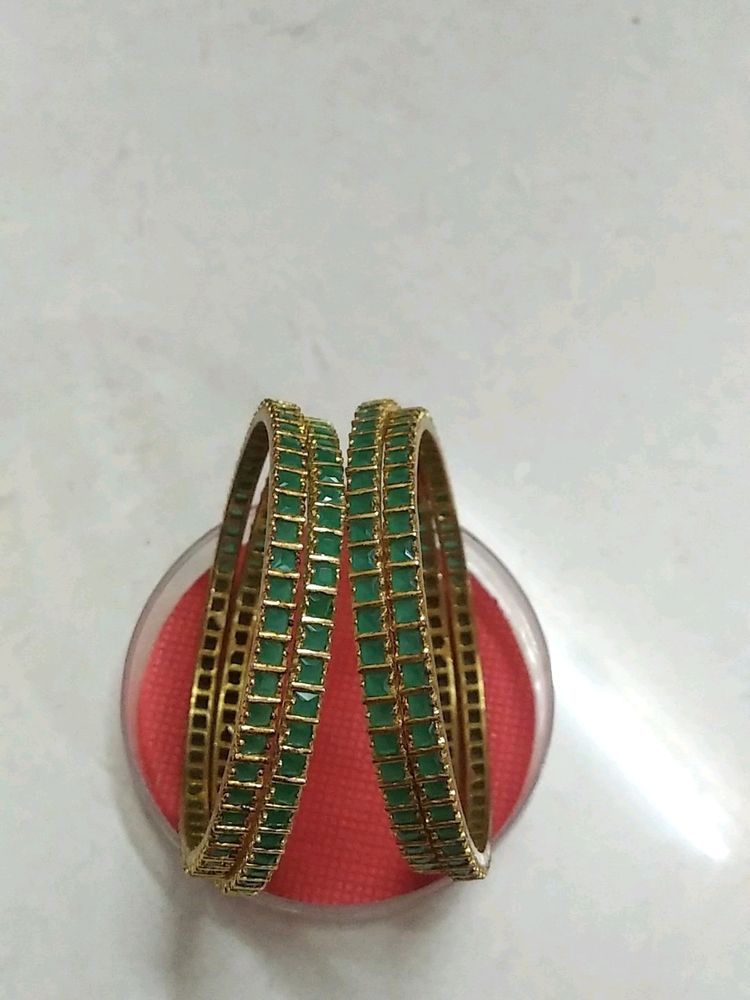 Green Stone High Quality Bangles✨