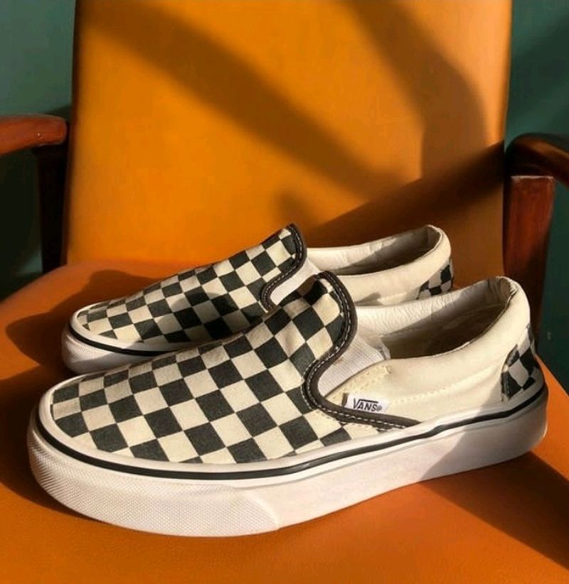 Vans Checkered