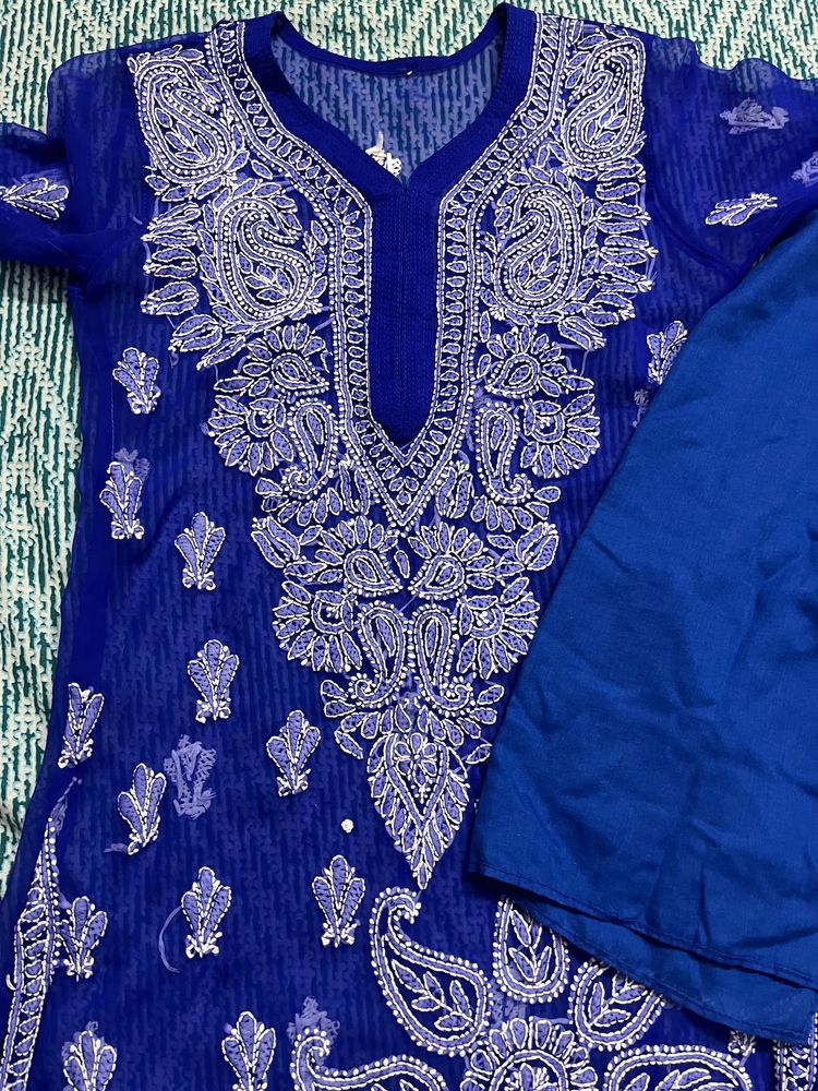 Chikankari Straight Kurta With Inner