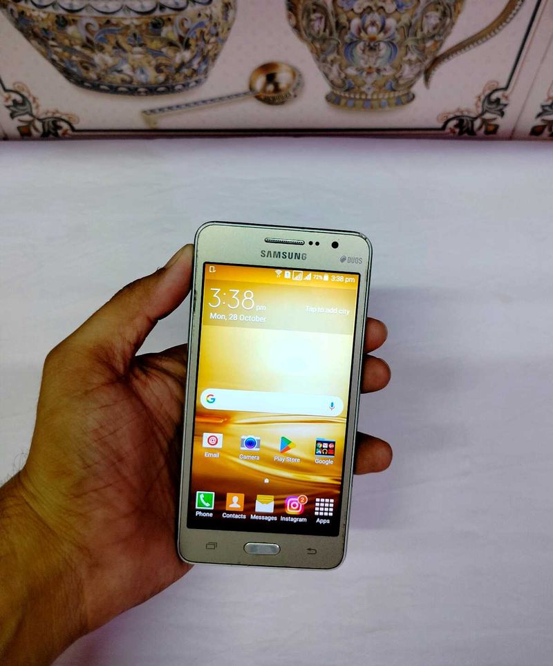 Samsung Galaxy Grand Prime 4G Smartphone.