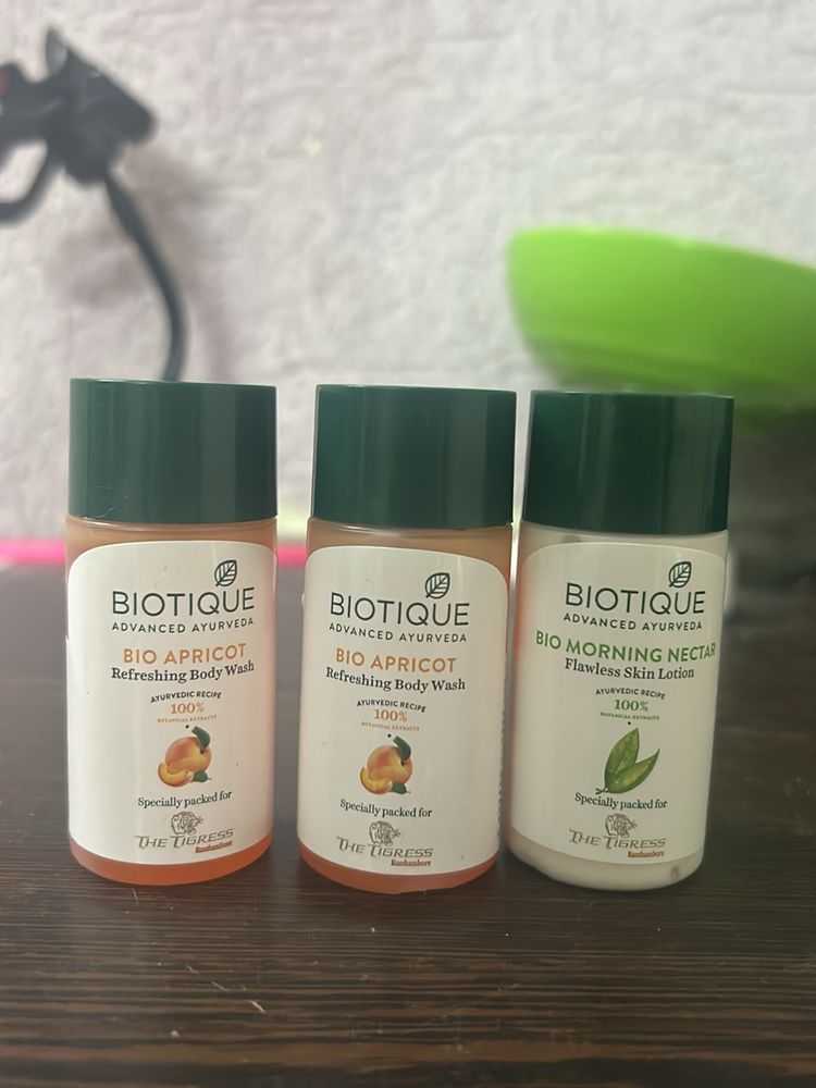 Biotique Body Wash (2) + Moisturiser (1)