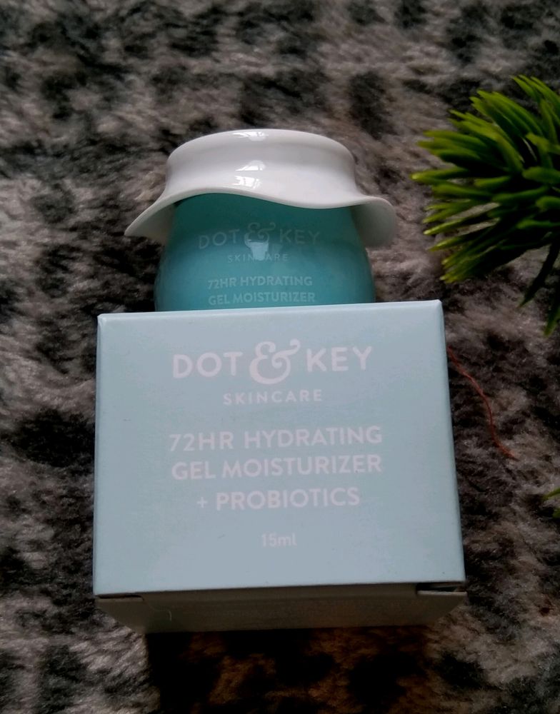 Dot & Key 72HR Hydration Gel Moisturizer (15ml)