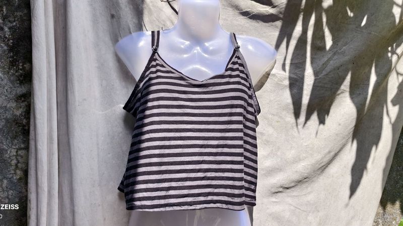 STRIPED CROP TOP