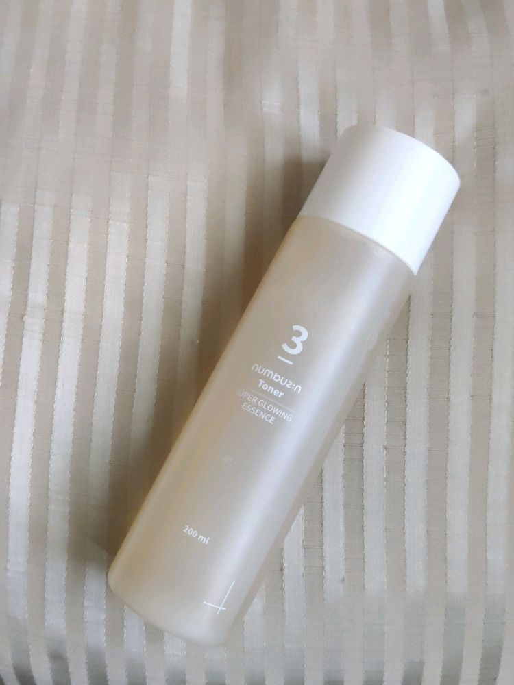 Numbuzin No.3 Super Glowing Essence Toner