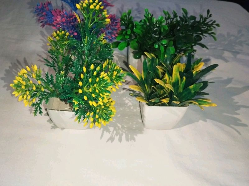 Set Of 4 Artificial Plants