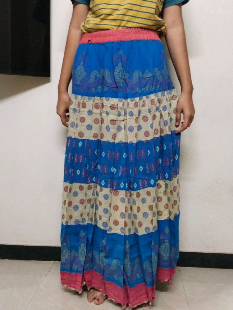 Long skirt of multi coloured