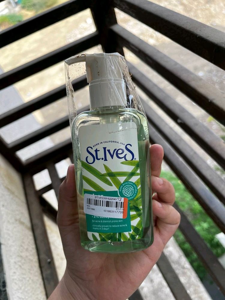 St. Ives Clear Face Wash with Tea Tree